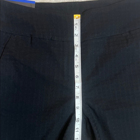 S.C. & Co. Black Slim Leg Trousers Pull On Textured sz 10 - Picture 7 of 12